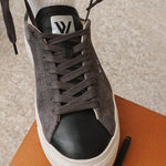 THE GRIT SNEAKERS - Anthracite Black - Wayz Sneakers - ethical sneakers with a humanistic footprint