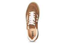 Load image into Gallery viewer, THE MISFIT SNEAKERS - Cognac - Wayz Sneakers - ethical sneakers with a humanistic footprint