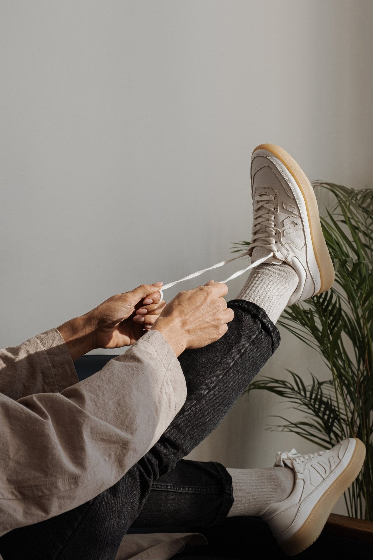 THE MISFIT SNEAKERS - White Gum - Wayz Sneakers - ethical sneakers with a humanistic footprint