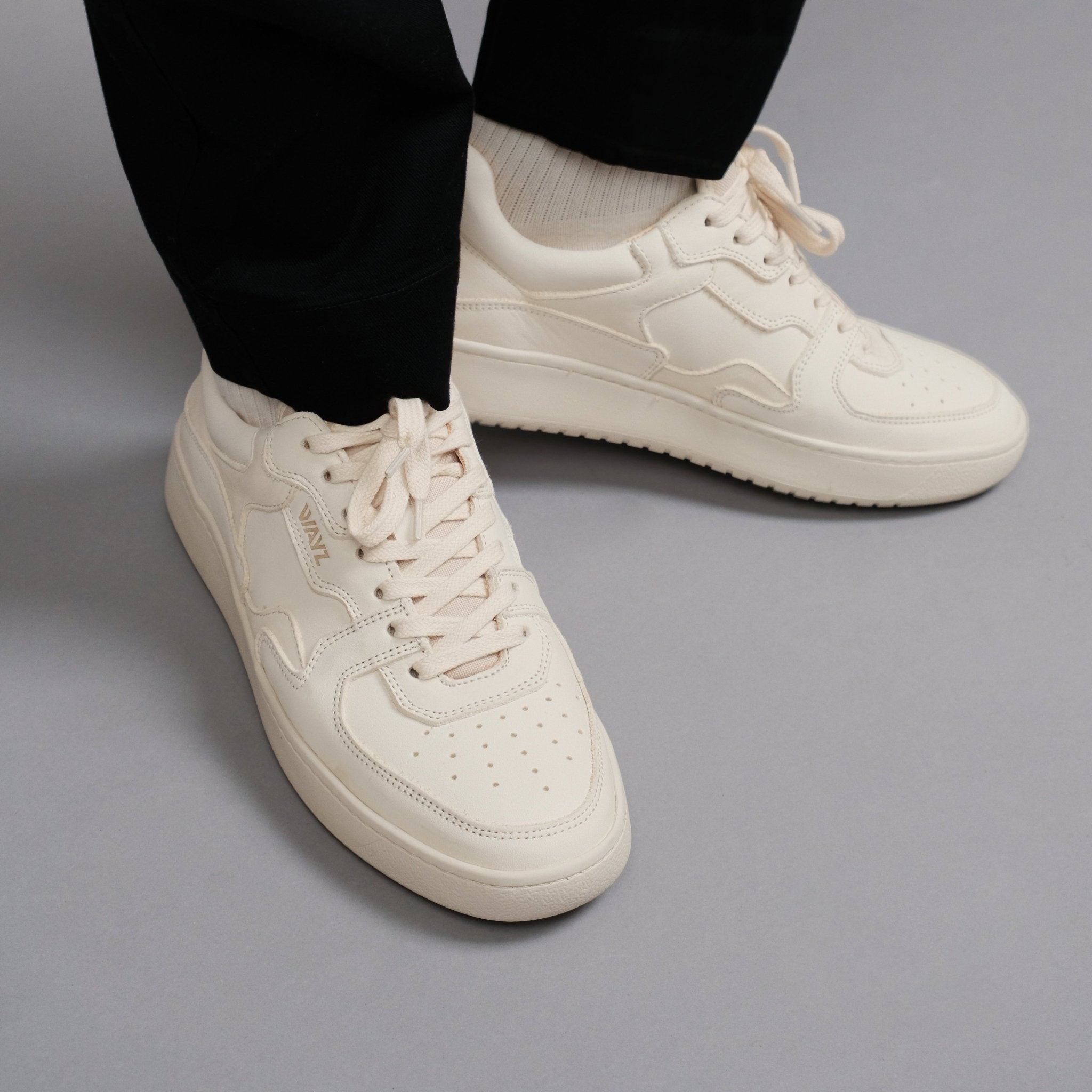THE SONDER SNEAKERS - Crust Leather - Wayz Sneakers - ethical sneakers with a humanistic footprint