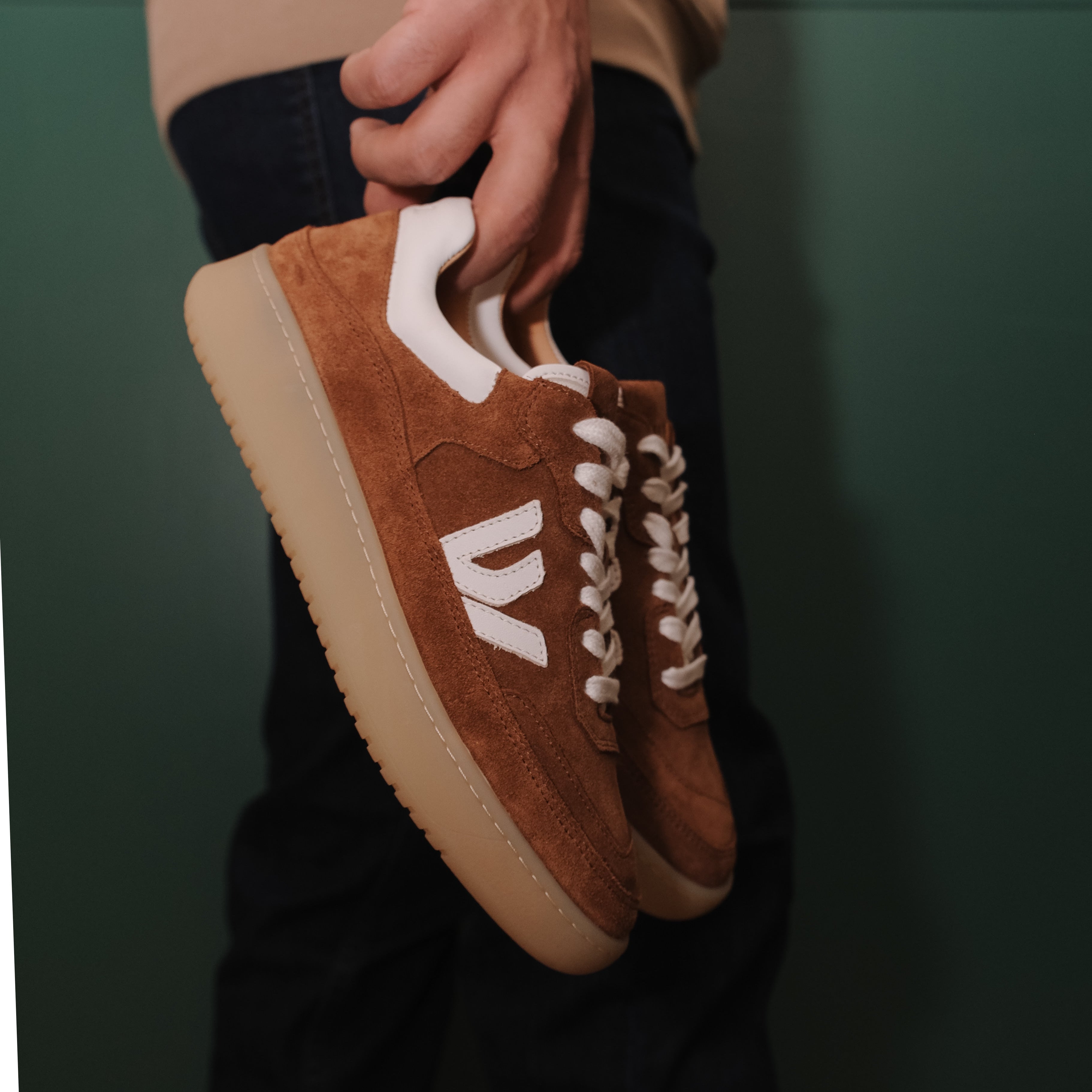 THE MISFIT SNEAKERS - Cognac - Wayz Sneakers - ethical sneakers with a humanistic footprint